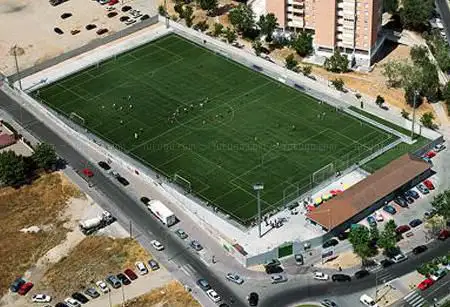 Photo de Football field Loranca