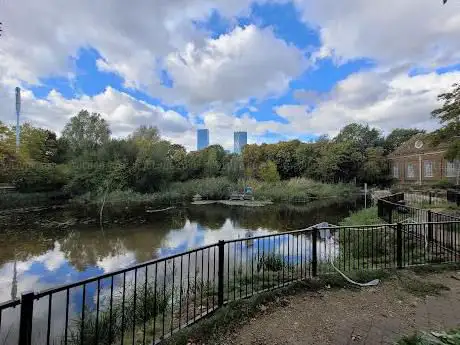 Photo de Lavender Pond Nature Reserve (The Conservation Volunteers