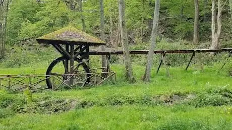 Photo de Am Alten Mühlrad Woogtal