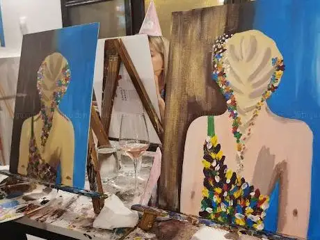 Photo de Art Bottega Rijeka | Wine and Paint Studio