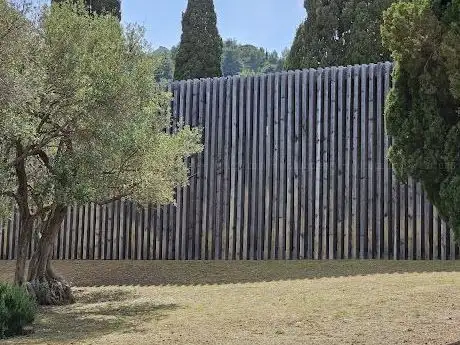 Photo de Your Black Horizon Art Pavilion