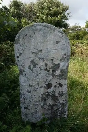 Photo de Killaghtee Old Church Cemetery and Ancient Stone Slab Cross