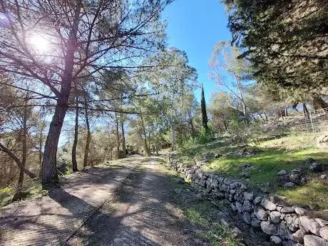 Photo de Area attrezzata Monte Lauro