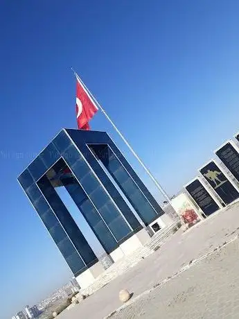 Photo de Canakkale Martyrs' Memorial Kecioren