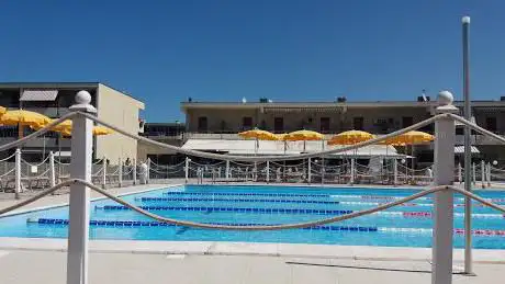 Photo de Piscina Baia Metauro