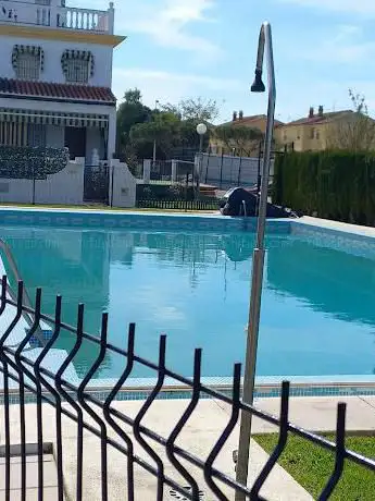 Photo de Piscina Municipal de Punta UmbrÃ­a