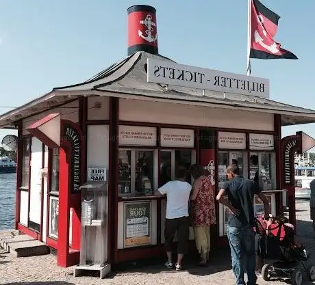Photo de Stromma | Boat Tours from Nybrokajen & Strandvägen  Stockholm | Ticket shop