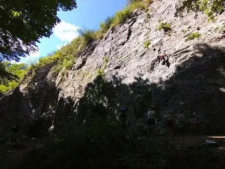 Photo de Falaise d'escalade des Brieux