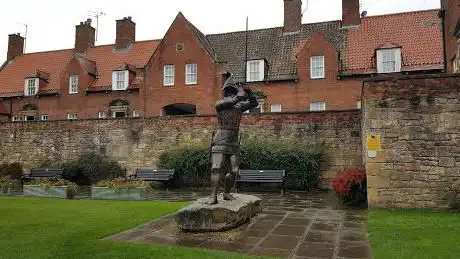 Photo de Hotspur Statue