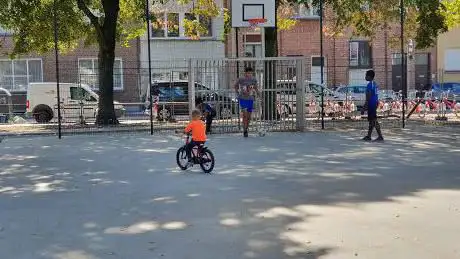 Photo de Speeltuin Van Duyststraat