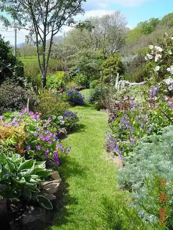 Photo de Lip na Cloiche Gardens  Nursery & Crafts