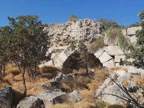 Photo de Alexandria Troas Antik Kenti Stadyumu