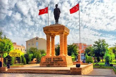 Photo de Peace and Brotherhood Park
