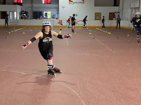 Photo de 8Ruedas Club | #lacubierta Pista