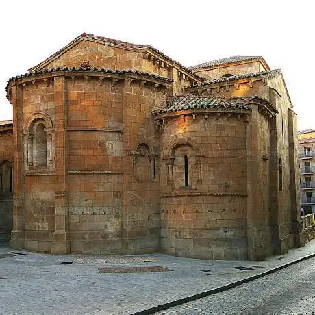 Photo de Iglesia de Santo Tomás Cantuariense