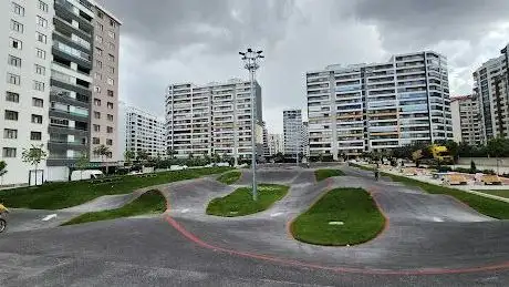 Photo de Selçuklu Bisiklet ve Kaykay Parkı 2