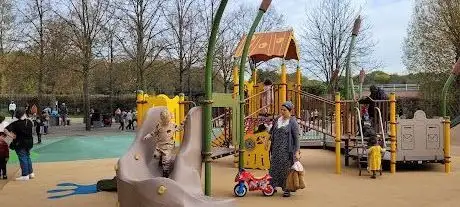 Photo de Playground