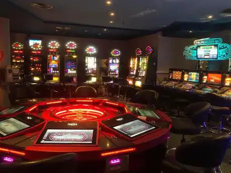 Photo de SPORTIUM SALA YMER Salón de Juegos