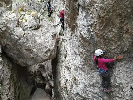 Photo de Via ferrata estrechos de la hoz