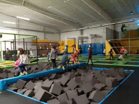 Photo de Saltoka Jump