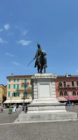 Photo de Statua di Vittorio Emanuele II