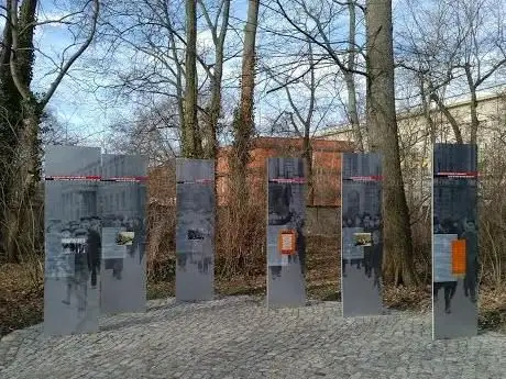 Photo de Cimetière des Märzgefallenen