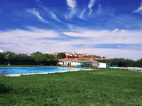 Photo de Piscina Municipal de Holguera