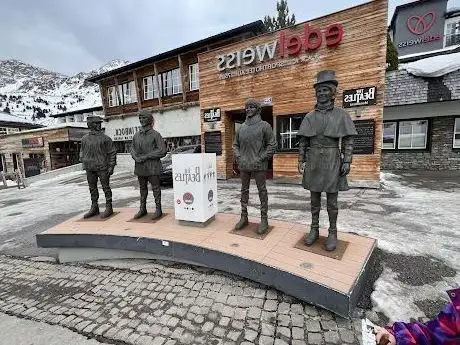 Photo de The Beatles Monument
