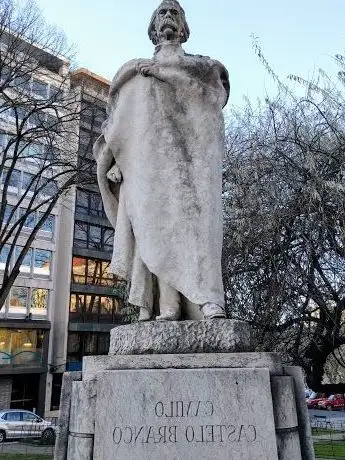Photo de Statue de Camilo Castelo Branco