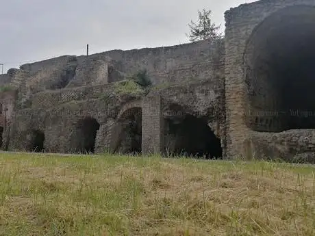 Photo de Roman Necropolis