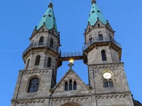 Photo de Heinrichsbrunnen Marktplatz Meiningen