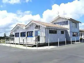 Photo de Cabane Bleue - Cabane aux Artistes