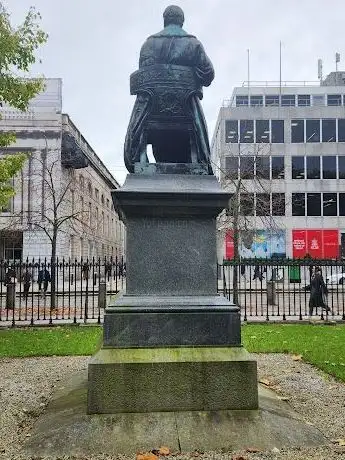 Photo de Statue of Lord Ardilaun