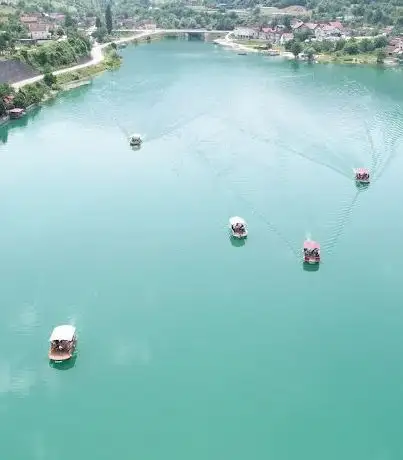 Photo de Rent a boat Lapo