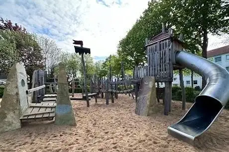 Photo de Spielplatz Gneisenaustraße