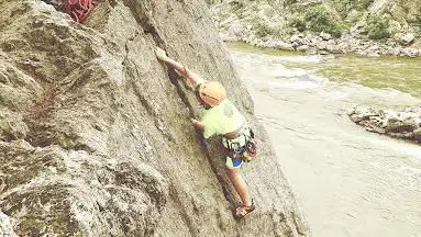 Photo de Vertical Rock Climbing & Fitness Center