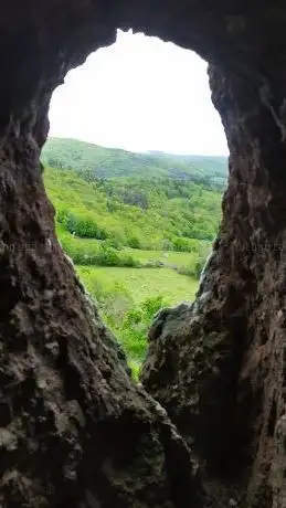 Photo de Grottes de Jonas