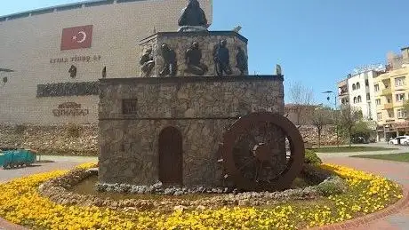 Photo de 14 Martyrs Memorial