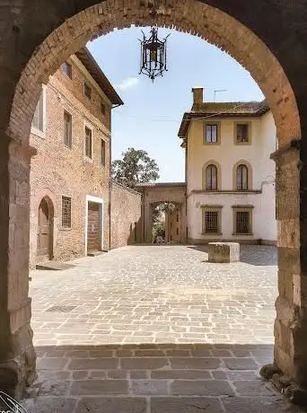 Photo de Piazza Ospitalieri