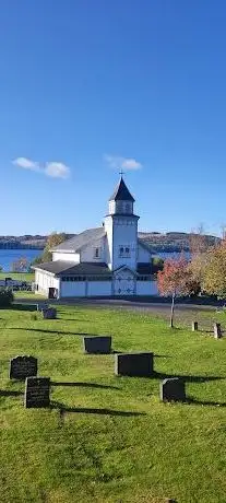 Photo de Gjøvik kapell og gravlund