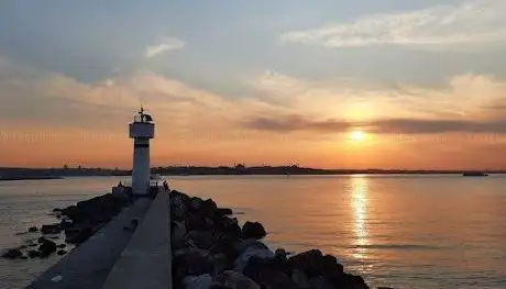 Photo de Kadıköy İnciburnu Lighthouse
