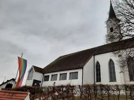 Photo de Pfarrkirche Buch am Erlbach St. Peter