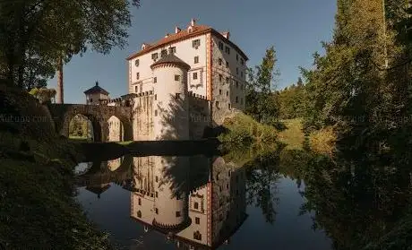 Photo of Grad Snežnik