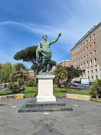 Photo de Statue d'Auguste