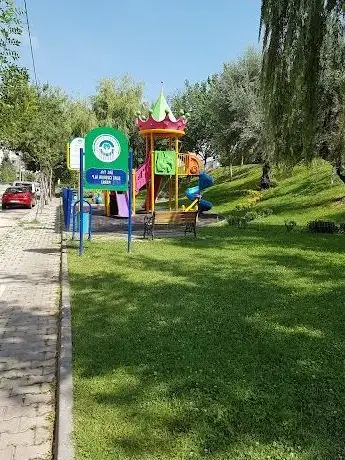 Photo de Şht. Yrby. Suat Alp Coskun Park