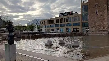 Photo de Brunnen An Der Stadthalle