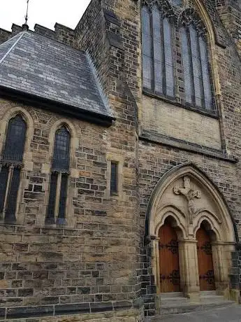 Photo de Holy Rood R C Church