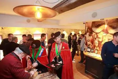 Photo de Musée du jambon Aubard