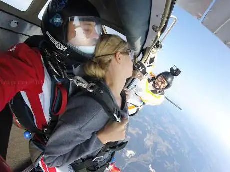 Photo de RUSSO PARACHUTISME