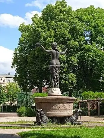 Photo de Spielplatz Platz der Republik